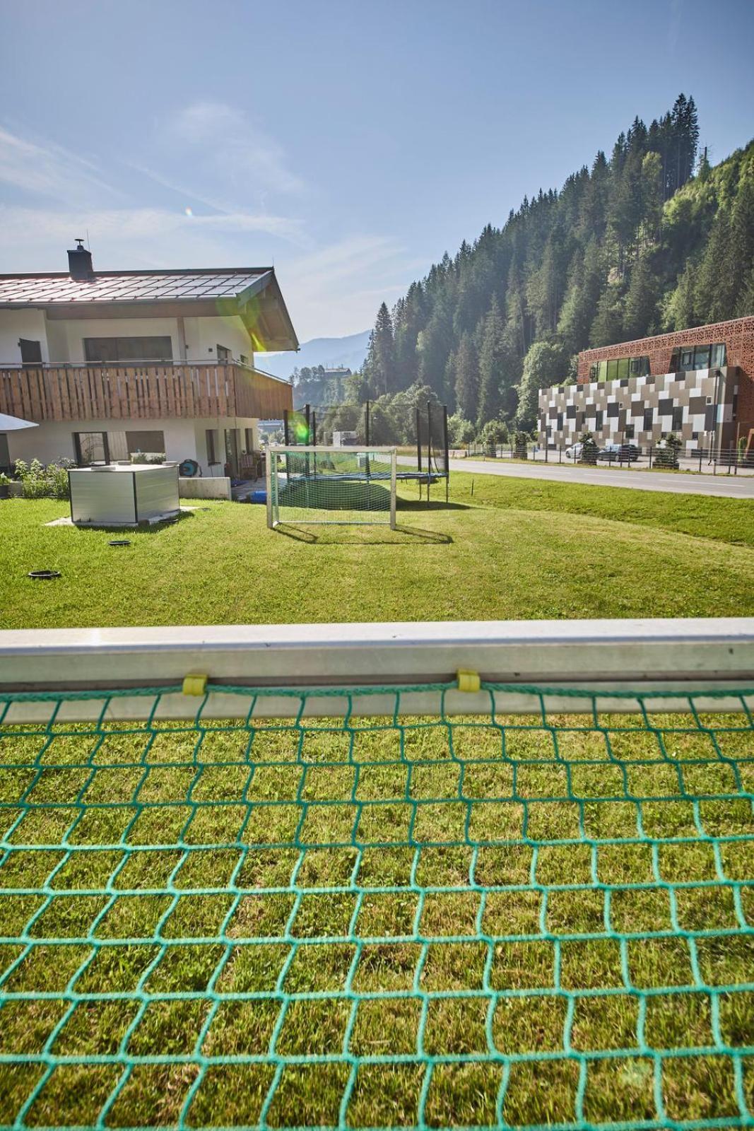 Haus Joan - Apartments Saalbach-Hinterglemm Exterior foto